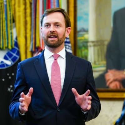 FTC Chairman Issues Warning Letters to Visa, Mastercard, Stripe, and PayPal Over 'Debanking' Practices.